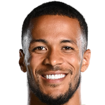 https://img.djmistral.com/img/football/player/04d6e5ed4732f3f43a7b3d3a6ce71a4d.png